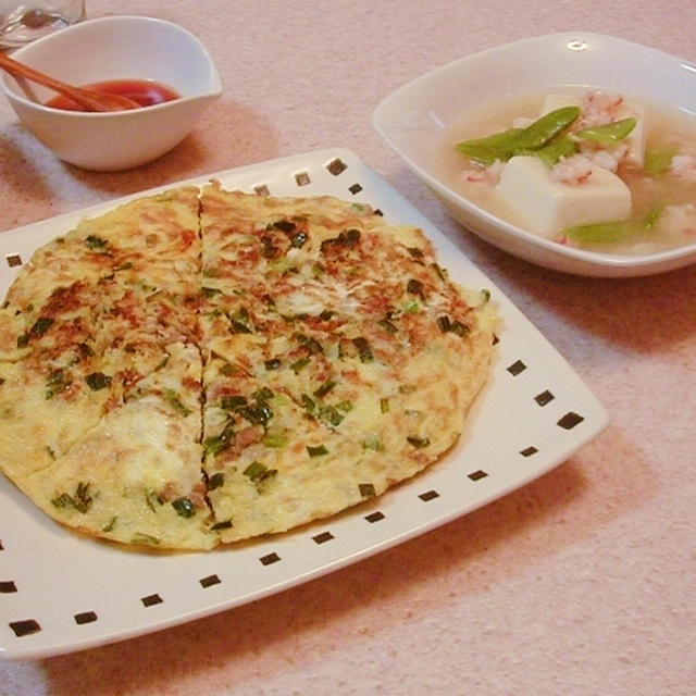 スパニッシュオムレツと海老餡かけ豆腐