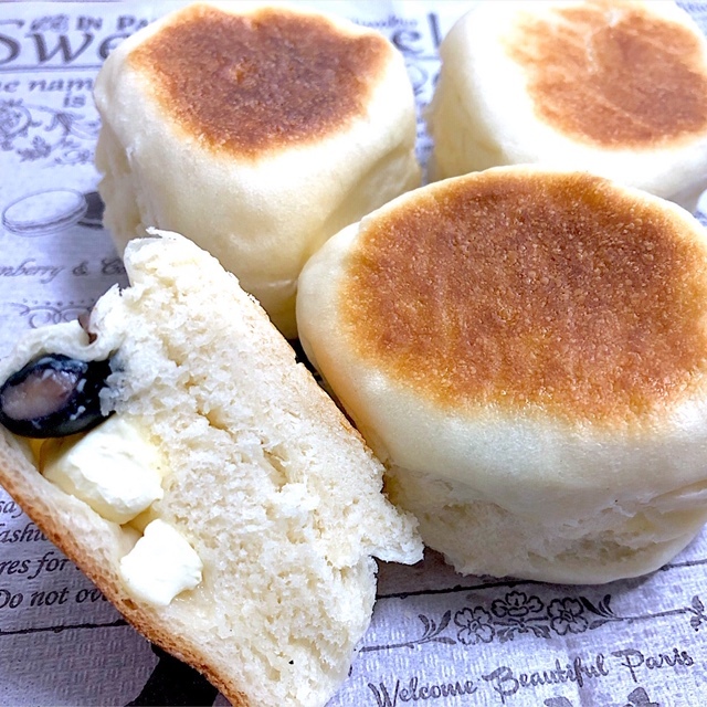 【食育フライパンレシピ】おせちの黒豆を使った「黒豆チーズパンの作り方」