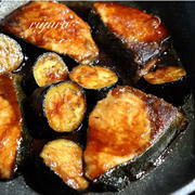 我が家の男達が絶賛♩ナスとぶりのトロっと照り焼き