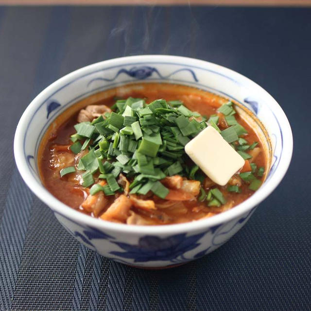 ニラバタ豚汁うどん♪　～丸亀製麺の期間限定メニュー～