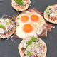 朝食の新定番！マルチグリドルで作る美味しい【ベーコンと目玉焼きのイングリ...