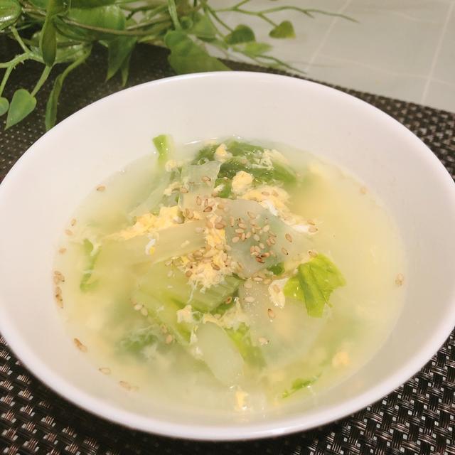鶏がらスープで簡単！生姜であったまる〜大根と白菜の中華スープ