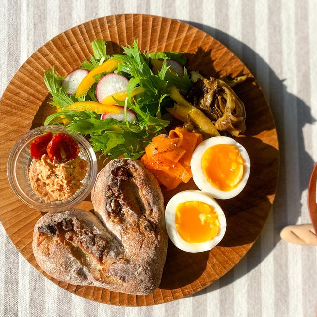 ＊くるみパンで朝ごパン＊