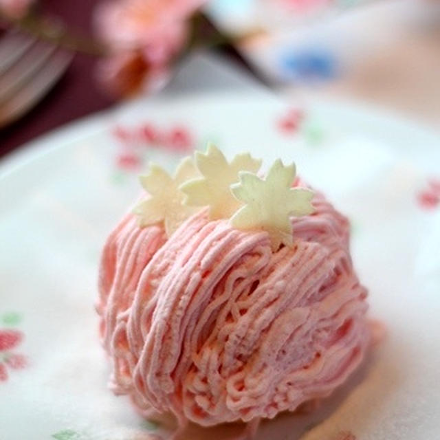 祝100回！桜のケーキ