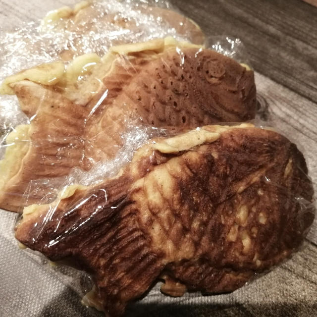 荒んだ心にイケメンのサービスしてくれたたい焼きがしみる（笑）