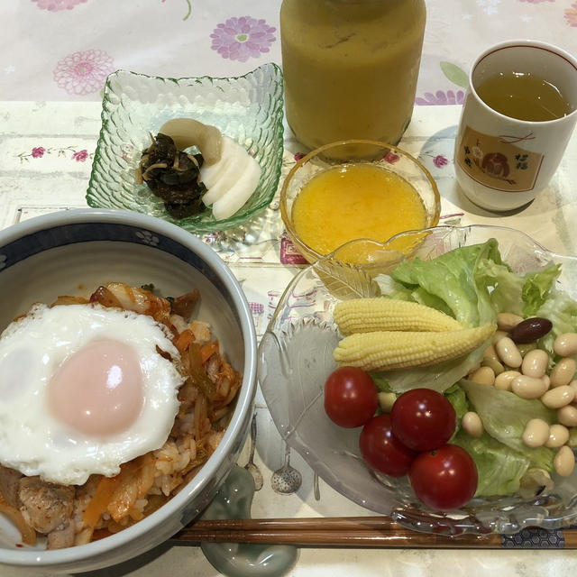 「うちの晩ご飯でっせ～！」放牧豚、美味しいよ！「キムチ丼」にしました。