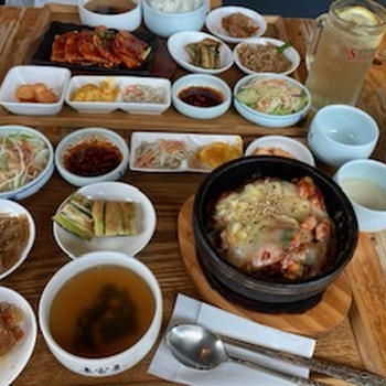   韓国料理屋さんで ランチデート♬
