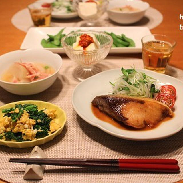 『鰤の照り焼き』とストウブで『小さいおかず』の献立。