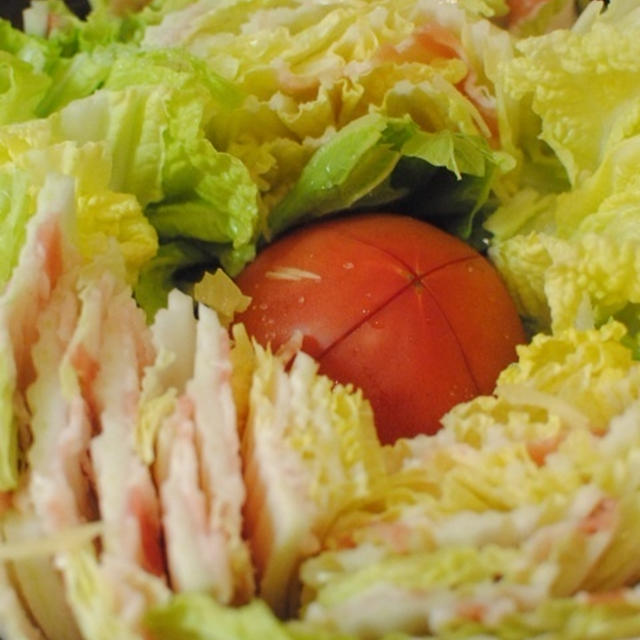 【あったか鍋♪トマト入り白菜と豚バラ肉の重ね蒸し】