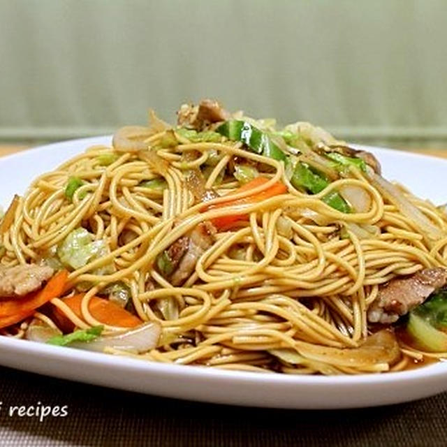 家で作ろう！！「簡単焼きラーメン」＆気になっていた袋麺「丸ちゃん生麺」