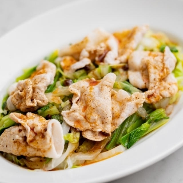 豚肉と白菜の魚粉醤油オイルソースサラダのレシピ