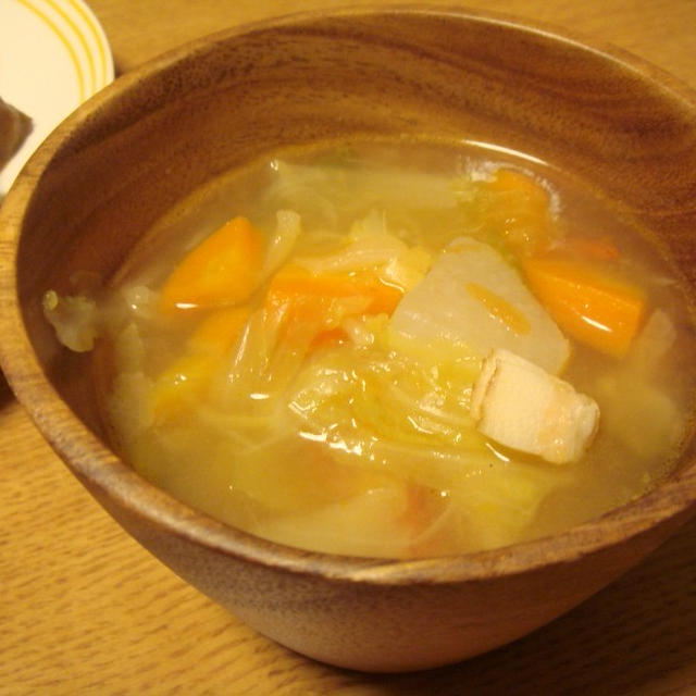 塩不使用のトマトと色々野菜のスープ