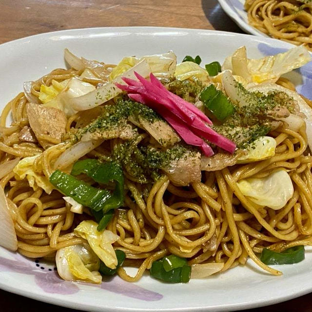 魔法の焼きそばは、すき焼きのたれが隠し味 ！