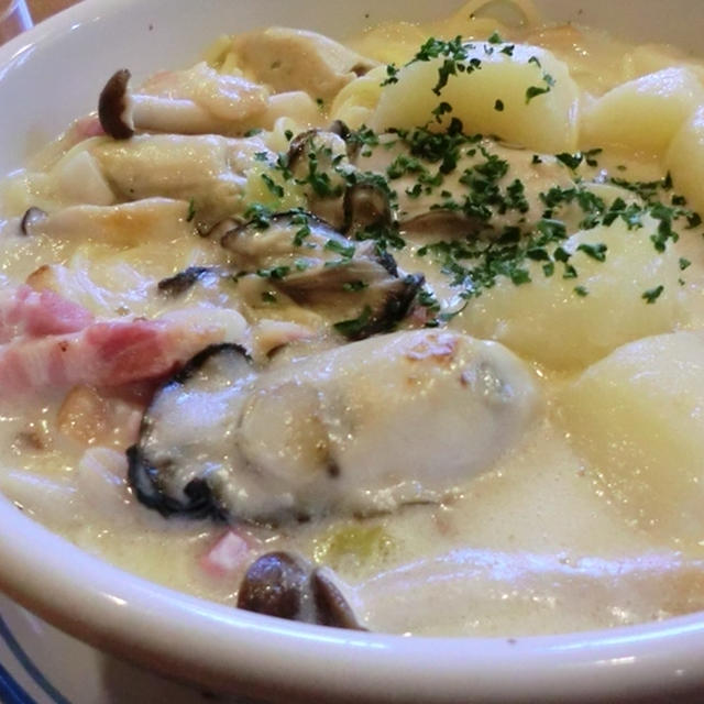 《ジョリーパスタにて。》スープパスタ　広島牡蠣とゴロゴロジャガイモのチャウダー仕立て。