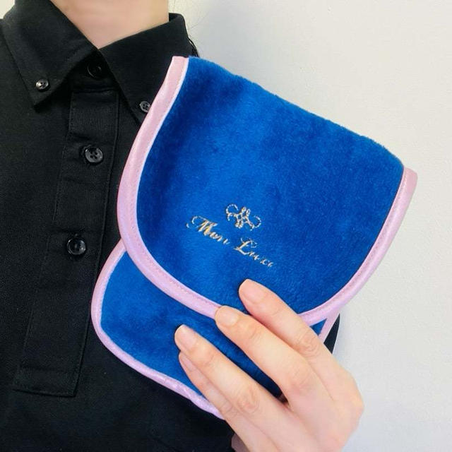 【Mon Luxe(モンリュクス) ロイヤルブルー サテンチーフ ポーチ】