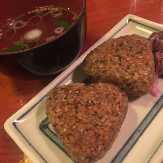 大衆酒場の焼きおにぎり
