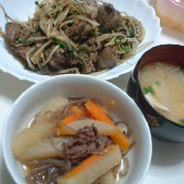 鶏レバー中華炒め・大根コンニャク煮