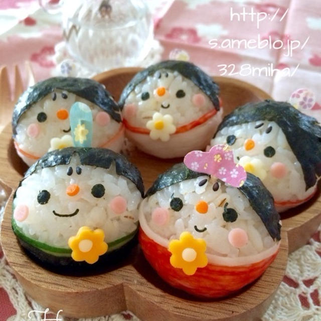 コロコロ〜♡ひな祭りのおにぎり