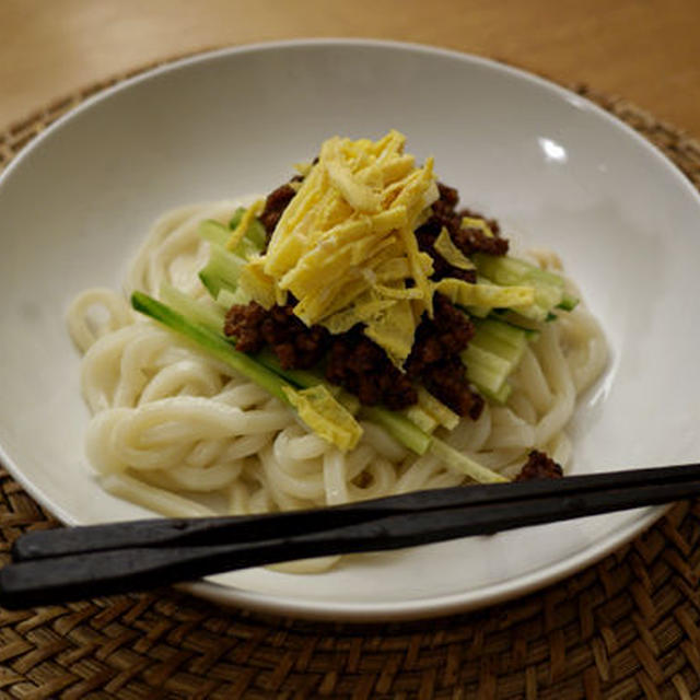 ピリ辛肉味噌うどん