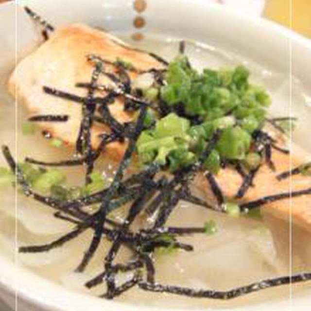 冷製鮭茶漬けと納豆ギョーザ☆