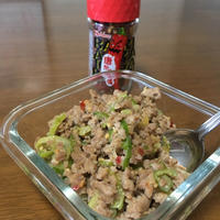 甘辛ねぎ味噌、バリ粗唐辛子で