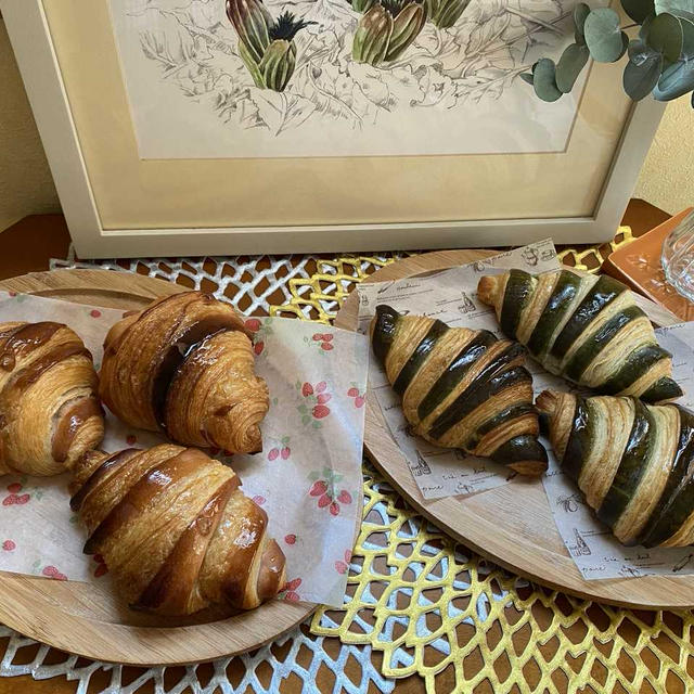 バイカラークロワッサン♬ 〜抹茶&クランベリー〜