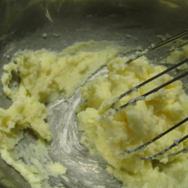 洋梨とクリームチーズの2層ケーキ（レシピ）