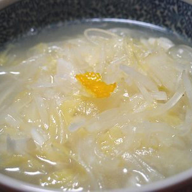 白菜と大根の塩糀スープ