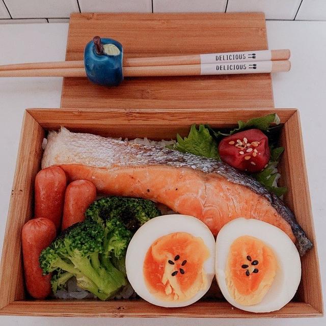 焼き鮭のっけ弁当〖 普通弁当＊のっけ弁当〗