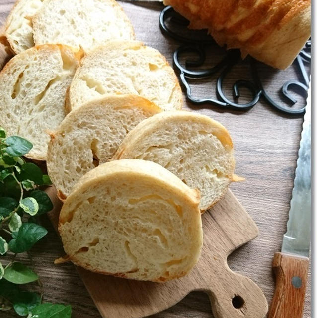 スライスチーズを折り込みパンみたいにするとどうなる？と王子のお手伝い！