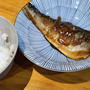 冷凍の鯖2キロが届いたので、即席さばの味噌煮で晩ごはん＼(^o^)／