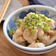 【鶏むね肉レシピ】節約食材なのにボリューム満点で大満足！！鶏むね肉のペッパーねぎ塩だれの作り方