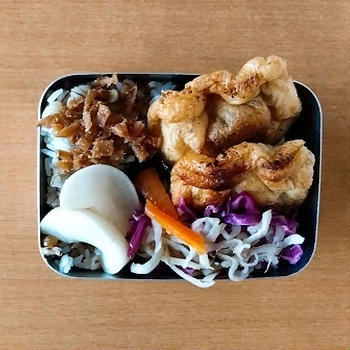 油揚げのおかずはお値打ちなのにボリュームが出ると気づいたお弁当