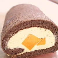 チョコマンゴーロールケーキ(タカナシ　レシピモニター）