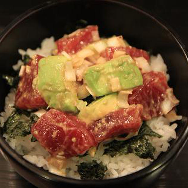 レシピ　マグロとアボカドのづけ丼