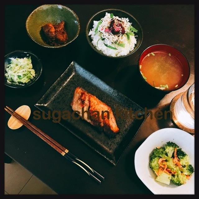 主人の朝ごはんは和食で〜いってらっしゃい♡