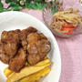 鶏のから揚げ、トマトたまねぎツナのサラダ、1063円 今日のパル