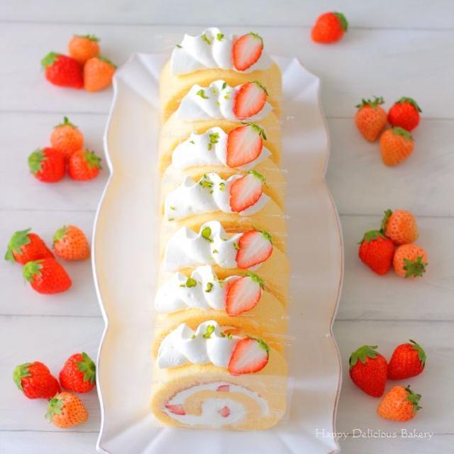 お誕生日会のロールケーキ
