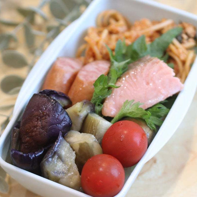高校生弁当にも塩引き鮭が活躍してます＾＾