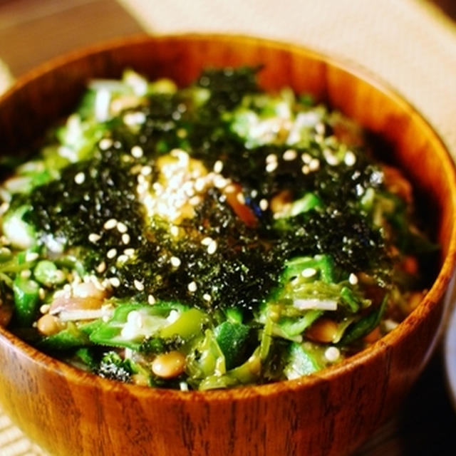 つるつるネバネバ　オクラうどん