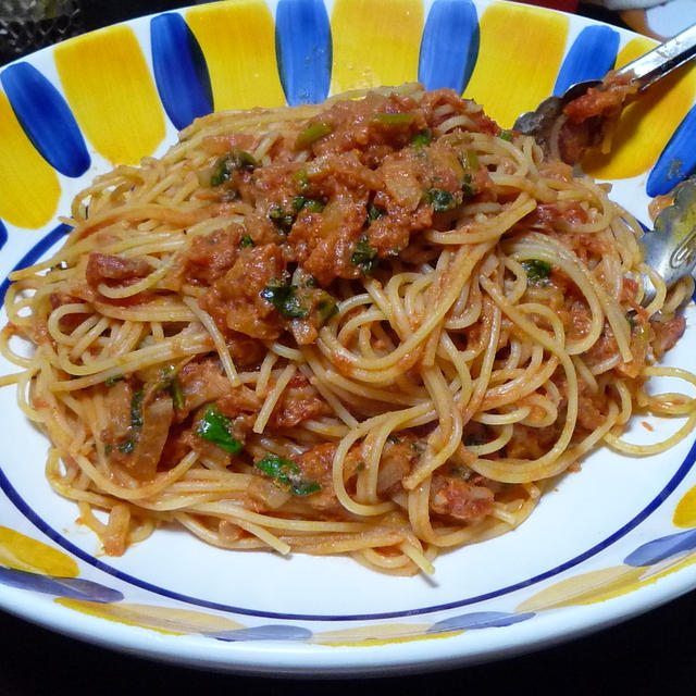 蟹とカブの豆乳トマトクリームパスタ