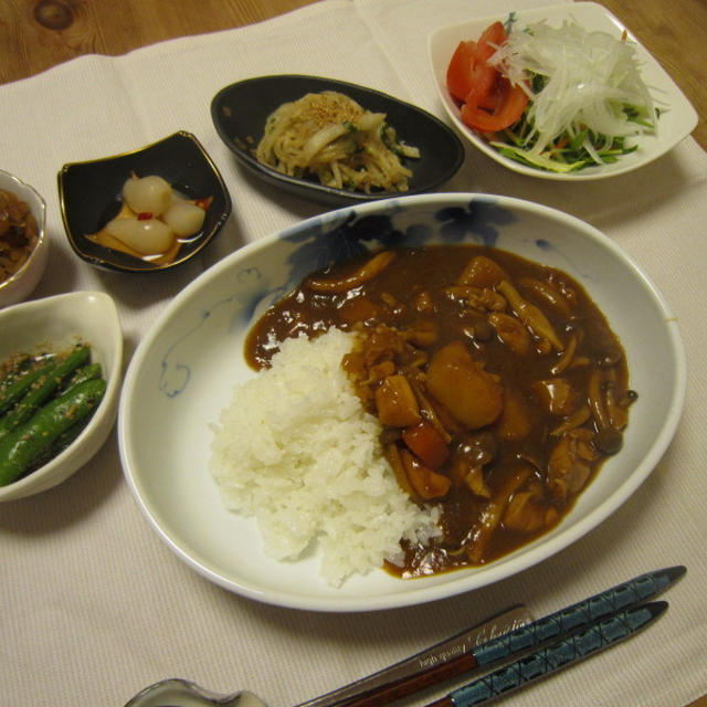 チキンカレーで夜ごはん。