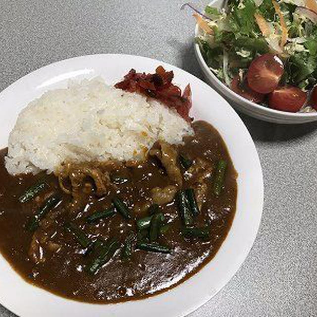 豚肉とニンニクの芽のカレーライス