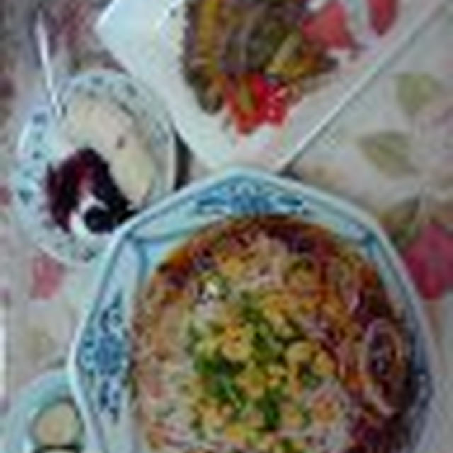 今朝は、そうめんとか昨夜のピーマンと挽き肉炒めとか♪