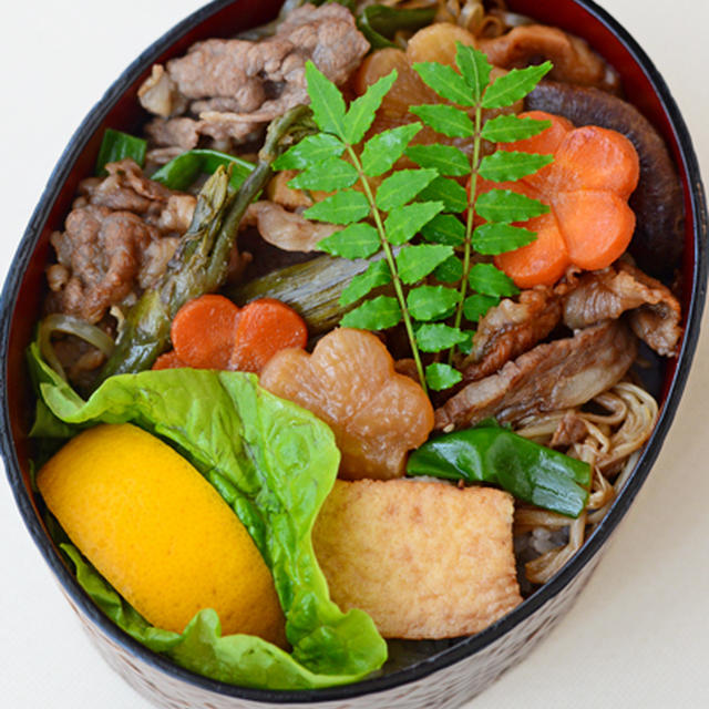 ５月１１日　月曜日　独活と牛肉のすき煮丼