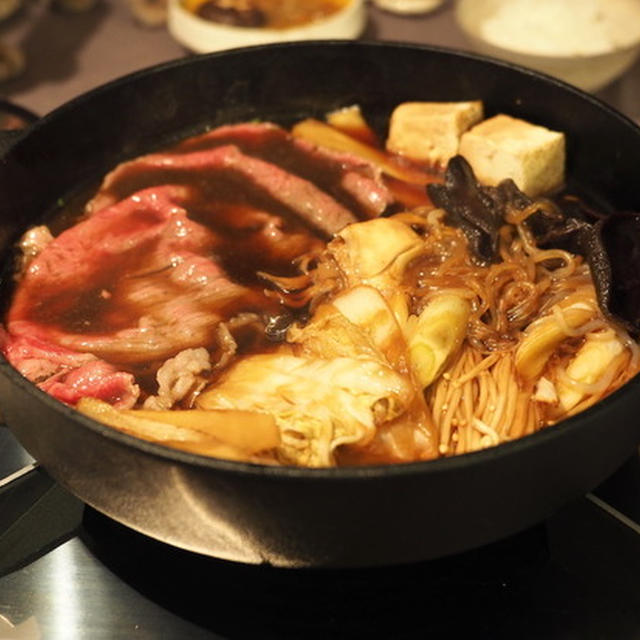 1パック1,000円だったので、ちょっと贅沢気分で「すき焼き」をした夜ごはん