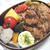 豚しょうが焼き丼弁当。階段で遊ぶあんこ２