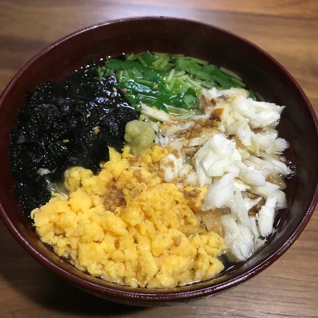 にらみ鯛で 鯛玉出汁茶漬け