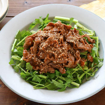 『韓国風　牛肉とセリのサラダ』のレシピ