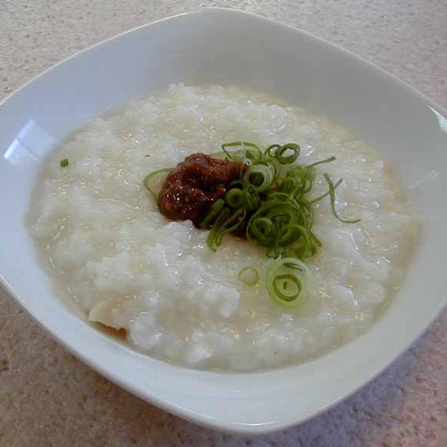 中華粥の生姜たっぷり肉味噌のせ